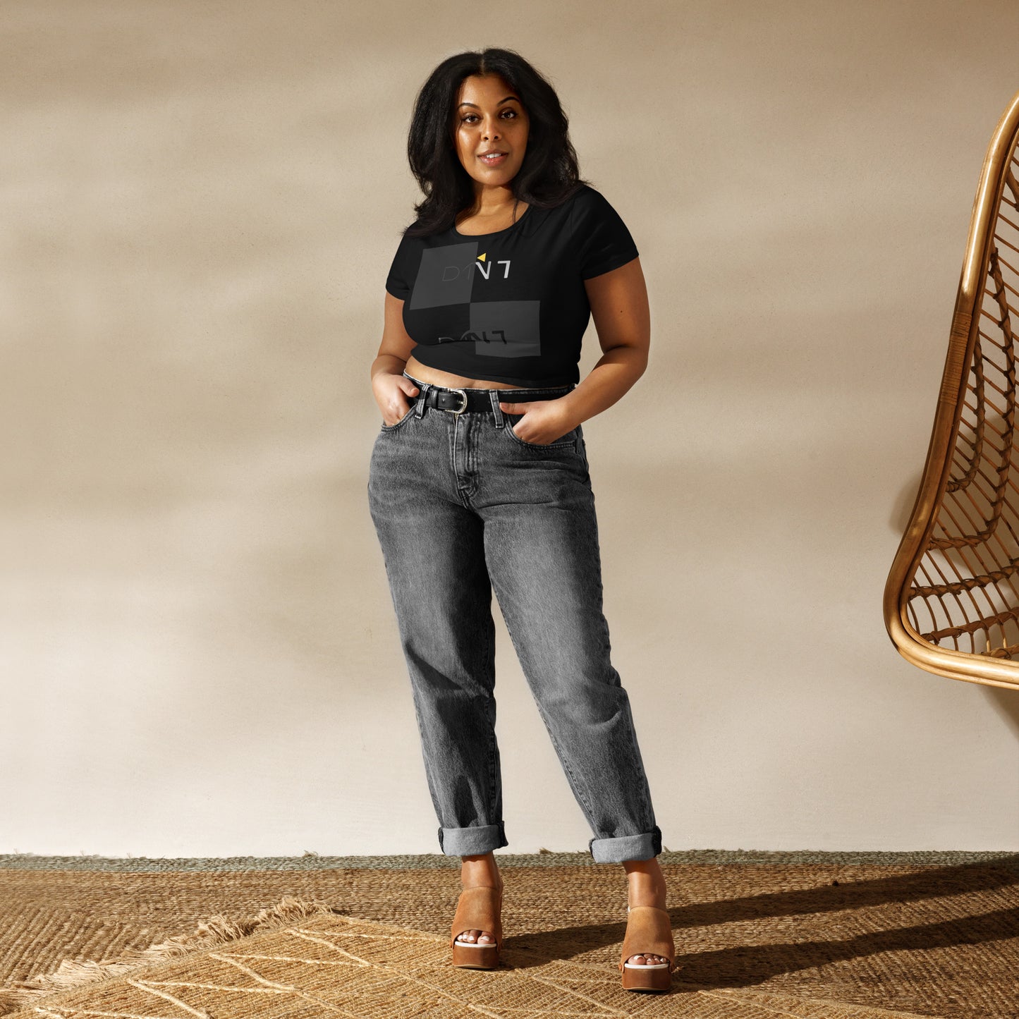 She got it Women’s Crop Tee